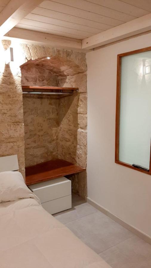 ג'ובינאצו B&B Il Castello Suite מראה חיצוני תמונה